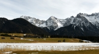 Beim Wandern im Karwendelgebirge in Tirol ist eine 47-jährige Deutsche tödlich verunglückt (Symbolbild).
