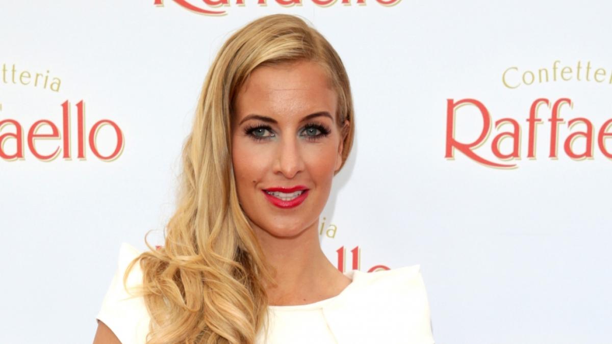 Charlotte W&uuml;rdig (46) hat bei Instagram Bikini-Fotos ver&ouml;ffentlicht, an denen sich die Geister der Fans scheiden. (Foto)