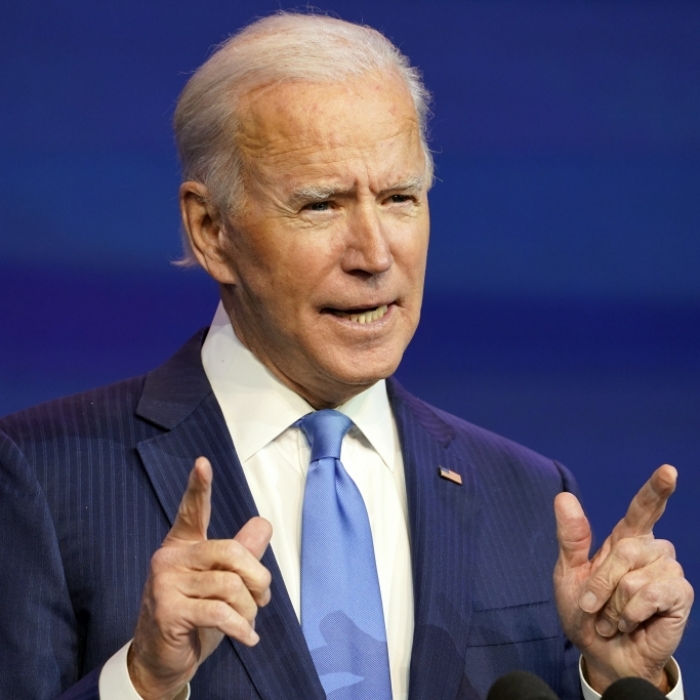 Joe Biden befiehlt 
