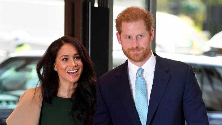 Eine Ex-Freundin von Prinz Harry wurde wegen Körperverletzung festgenommen.