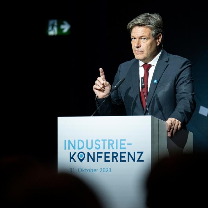 Mit Dampflok-Vergleich! Grünen-Minister stichelt gegen FDP-Chef