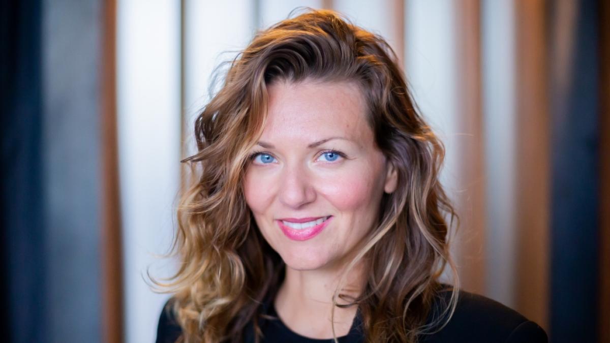 Ella Endlich zeigt sich auf Instagram ungewohnt freiz&uuml;gig im Bikini. (Foto)