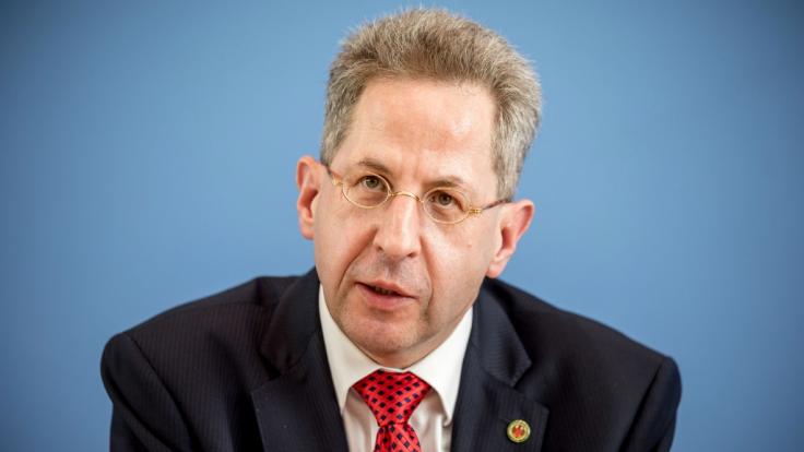 Ex-VS-Chef Hans-Georg Maaßen hat die Migrationspolitik von Merkel scharf kritisiert.