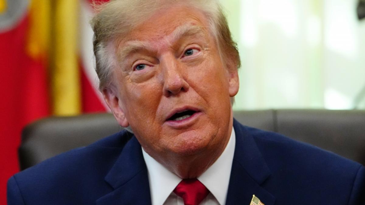 Donald Trump entsetzt mit seinen &Auml;u&szlig;erungen im Oval Office. (Foto)