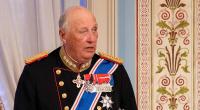 König Harald wird im Krankenhaus behandelt.