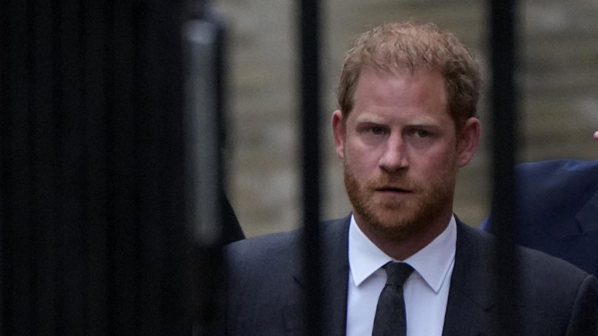 Schockierende Fotos zeigen einen blutverschmierten Prinz Harry. (Foto)