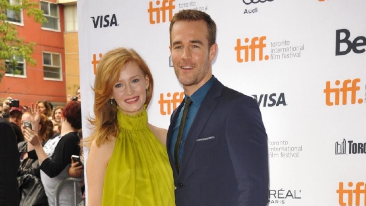 Sie gaben sich kurz vor seinem Ableben erneut das Ja-Wort: Schauspieler James Van der Beek und Ehefrau Kimberly. (Foto)