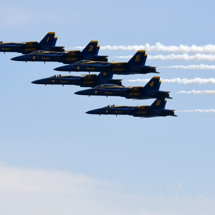 Bericht behauptet: US-Navy baut Flugzeuge mit Ufo-Technik!