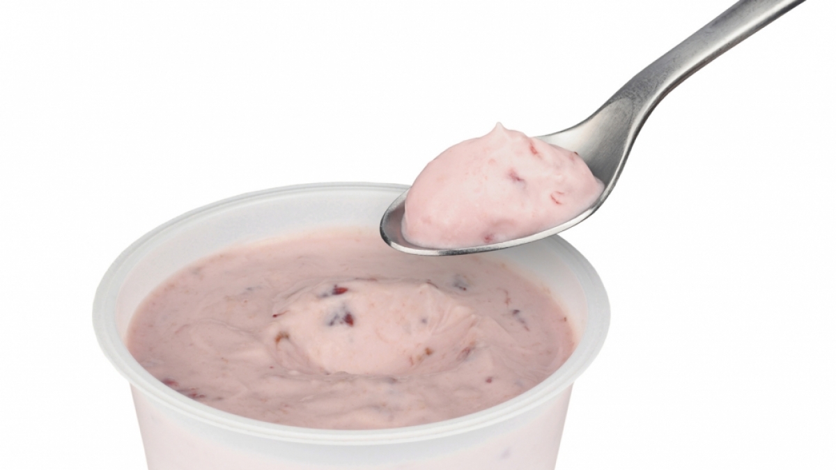 Joghurt ist gesund, aber nicht das Ablecken des Deckels? (Foto)