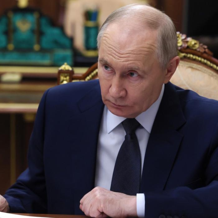 Ukrainischer Bomben-Angriff pulverisiert russische Drohnenwerkstatt