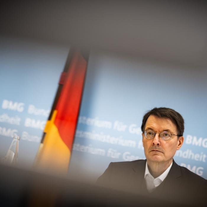 Härtere Regeln für Ungeimpfte! DAS fordert Lauterbach jetzt