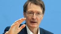 Bundesgesundheitsminister Karl Lauterbach zufolge ist die Corona-Pandemie in Deutschland noch lange nicht ausgestanden.