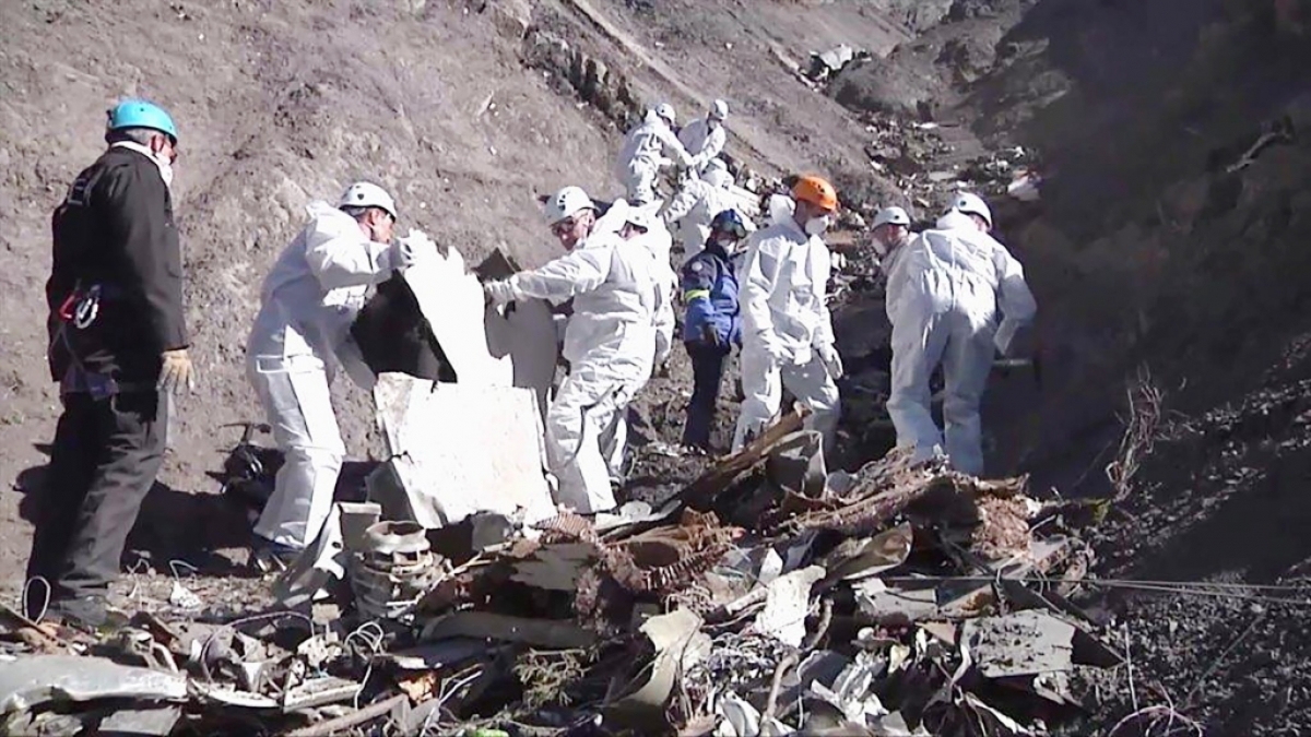 Bergungsarbeiten nach dem German-Wings-Absturz, den Co-Pilot Andreas Lubitz verursacht hat. (Foto)