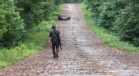 Rick hat sich von Daryl abgewendet und muss sich allein durchschlagen.