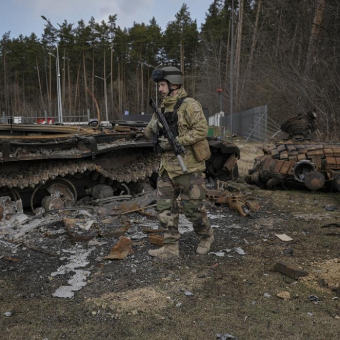 Ukrainische Truppen jubeln: Putins Stalingrad-Panzerdivision zerstört!