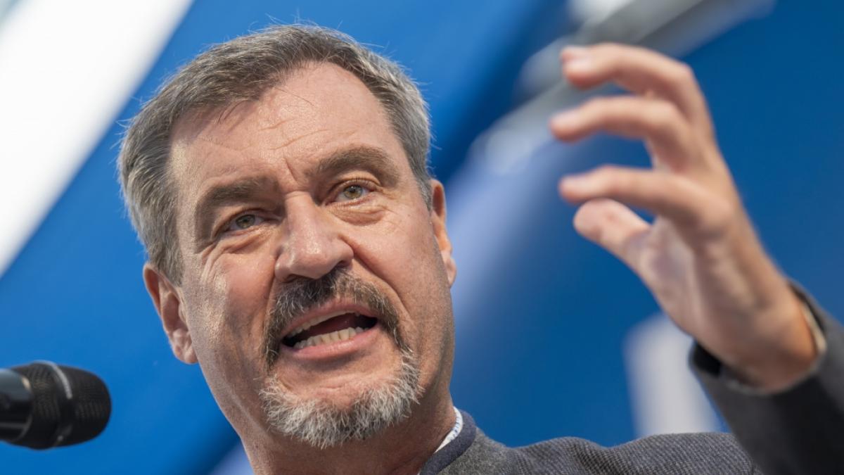 F&uuml;r Markus S&ouml;der geht es in einer aktuellen Umfrage bergab. (Foto)