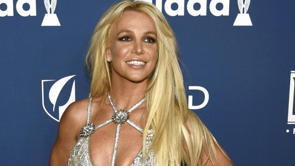 Britney Spears l&auml;sst ihre Fans im Netz frohlocken. (Foto)