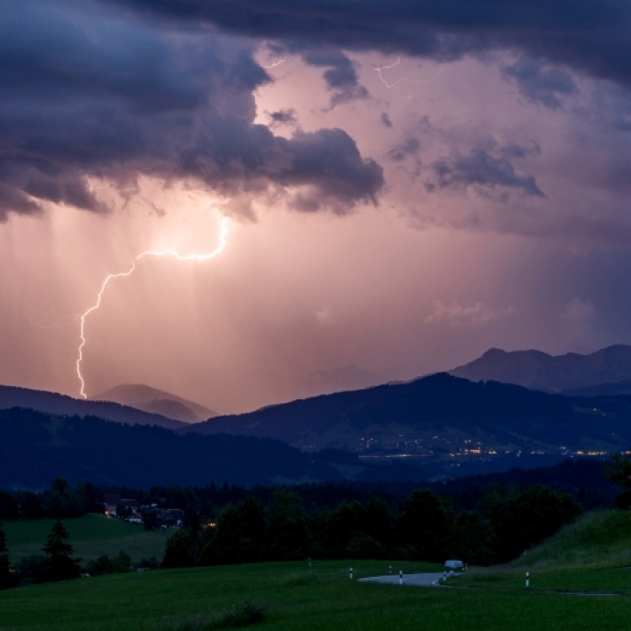 Rhön-Grabfeld - Drohendes Gewitter - DWD warnt vor Unwetter