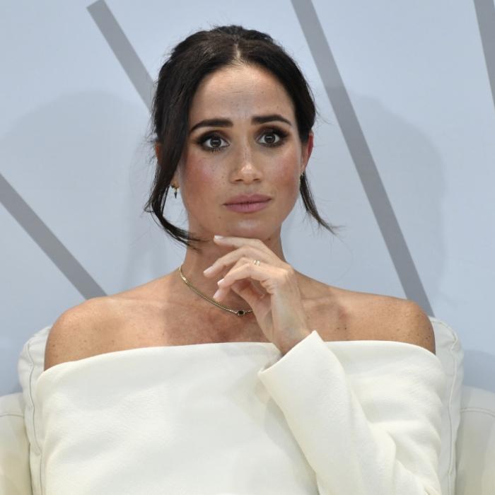 Wirbel um aufgeknöpfte Bluse! Dieses Bild wollte Meghan unbedingt verhindern
