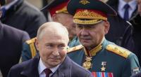 Wladimir Putin (l) zusammen mit Ex-Verteidigungsminister Sergej Schoigu.