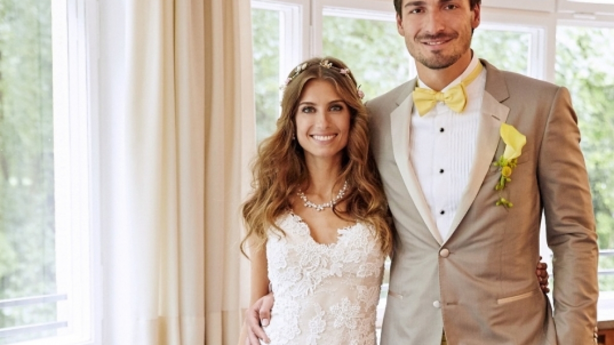 Das Brautpaar Cathy und Mats Hummels am 15.06.2015 bei ihrer Hochzeit in M&uuml;nchen. (Foto)