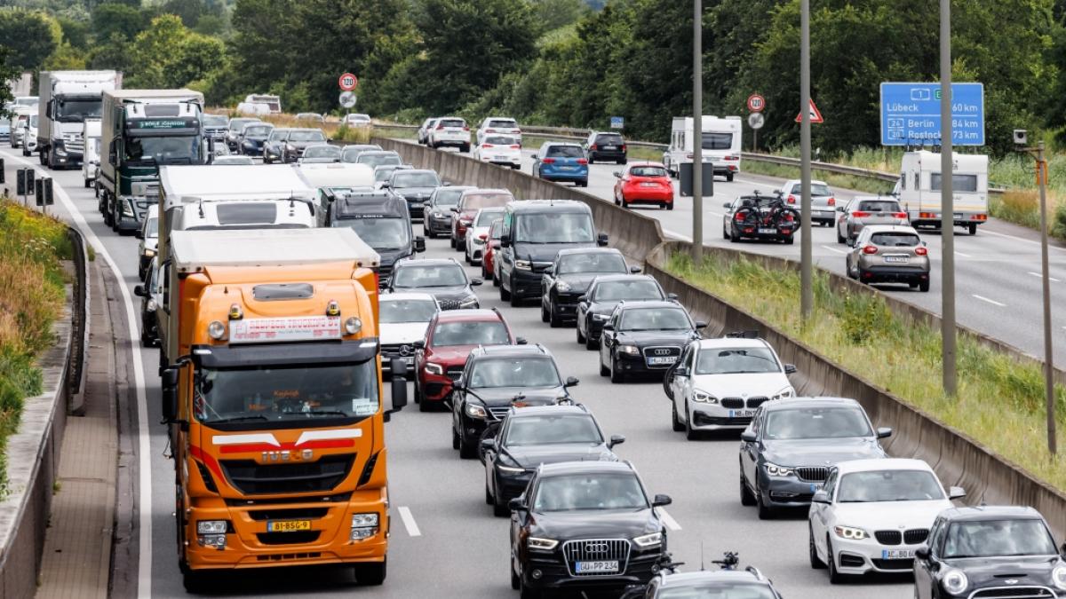 Am kommenden Wochenende k&ouml;nnte es laut ADAC besonders viele Staus geben. (Foto)