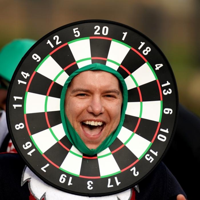 Debütant Dimitri van den Bergh zerlegt Gary Anderson im Finale