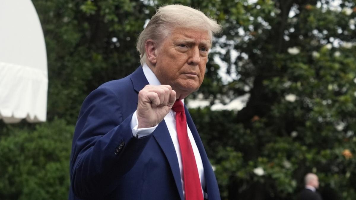 Donald Trump k&ouml;nnte eine gigantische Bombe gegen den Iran einsetzen. (Foto)