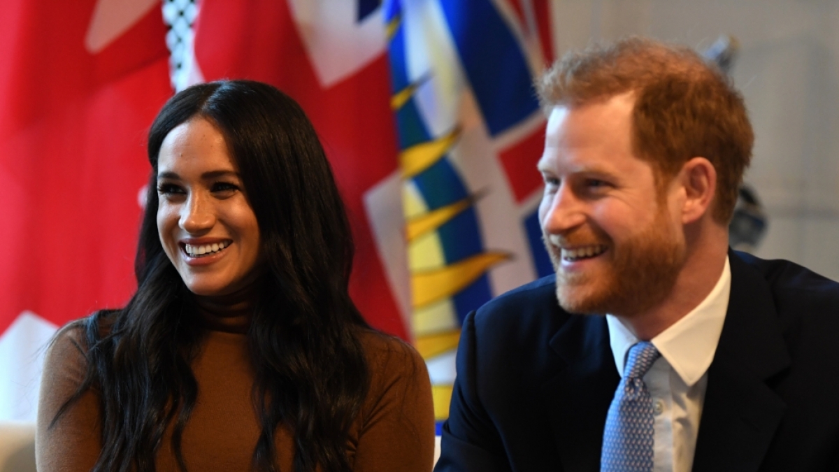 Prinz Harry, Herzog von Sussex, und Meghan, Herzogin von Sussex, zeigen erstmals ihre kleine Tochter Lilibet. (Foto)