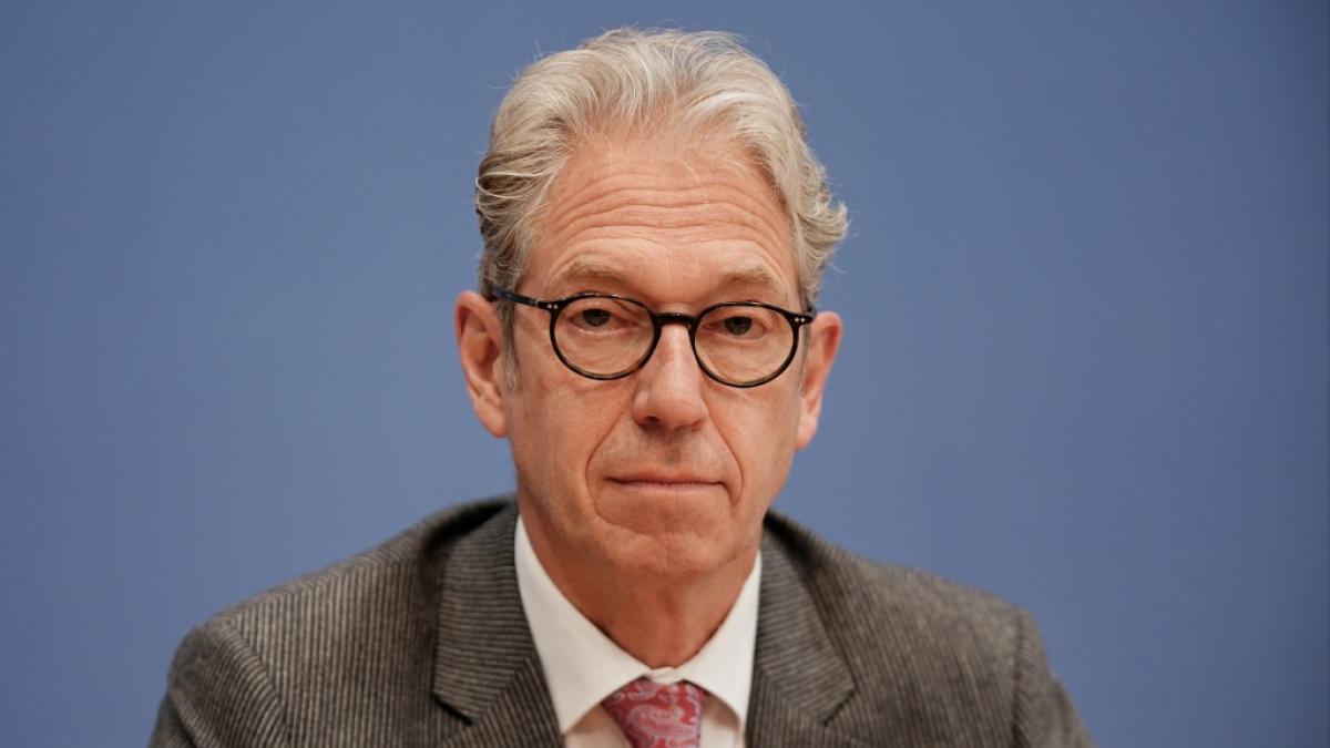 Nach der Forderung von Andreas Gassen, alle Corona-Ma&szlig;nahmen zum 30. Oktober zu beenden, fordern Kassen&auml;rzte seine Entlassung als Chef der Kassen&auml;rztlichen Bundesvereinigung. (Foto)