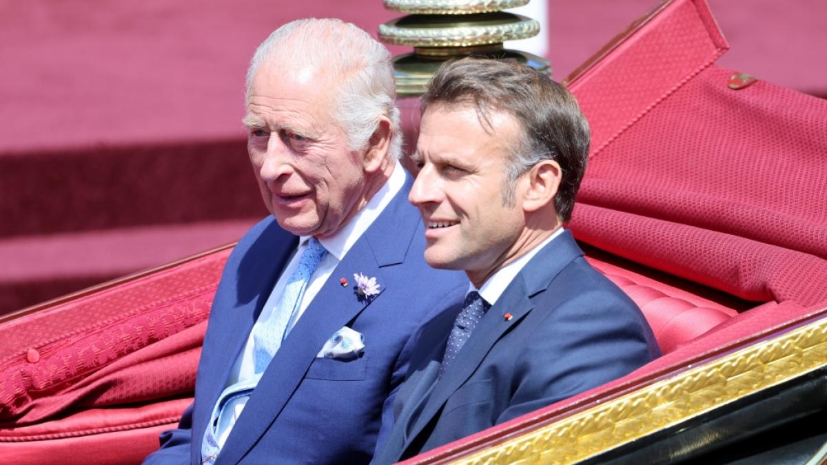 Bei der gemeinsamen Kutschfahrt mit Emmanuel Macron lie&szlig; sich K&ouml;nig Charles III. nichts anmerken. (Foto)