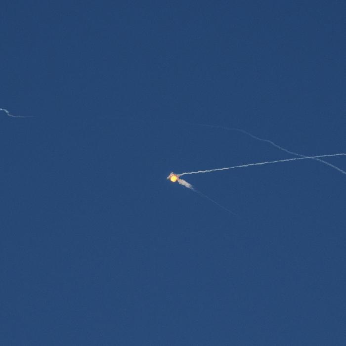 Raketen schlagen blitzschnell ein - Luftalarm kommt erst nach Explosionen