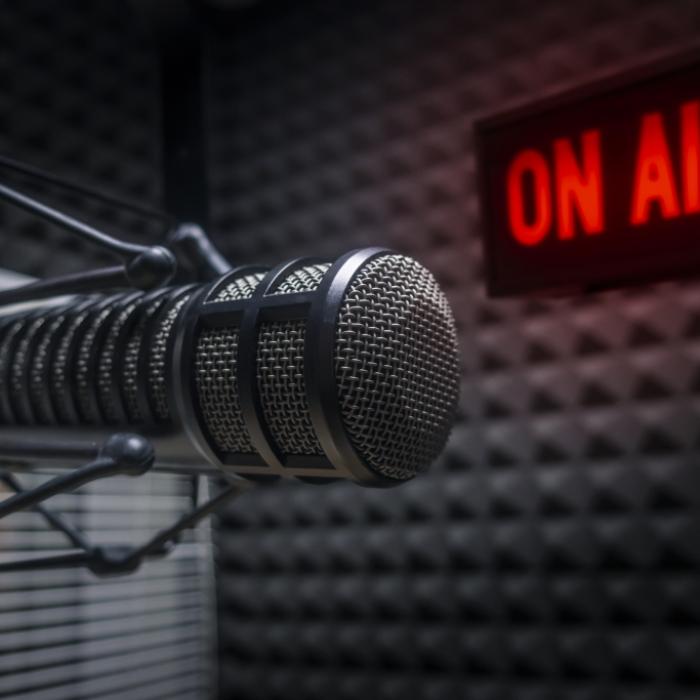 Er wurde nur 53! Beliebter Radio-Moderator plötzlich verstorben