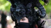 Beim Wave Gotik Treffen 2026 wird Leipzig wieder zum Schauplatz für dunkle Kostüme und düstere Feste.