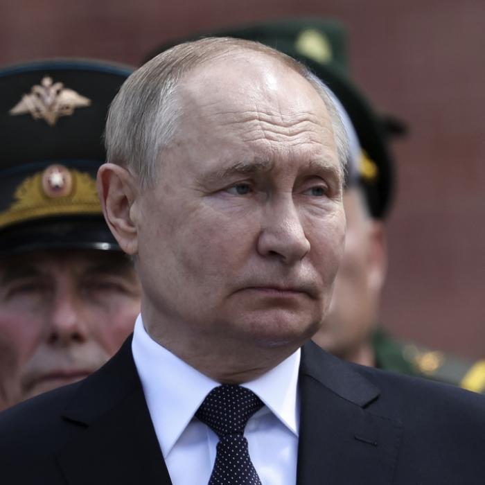 Aktuelle Satellitenbilder enthüllen Putins Ukraine-Panik