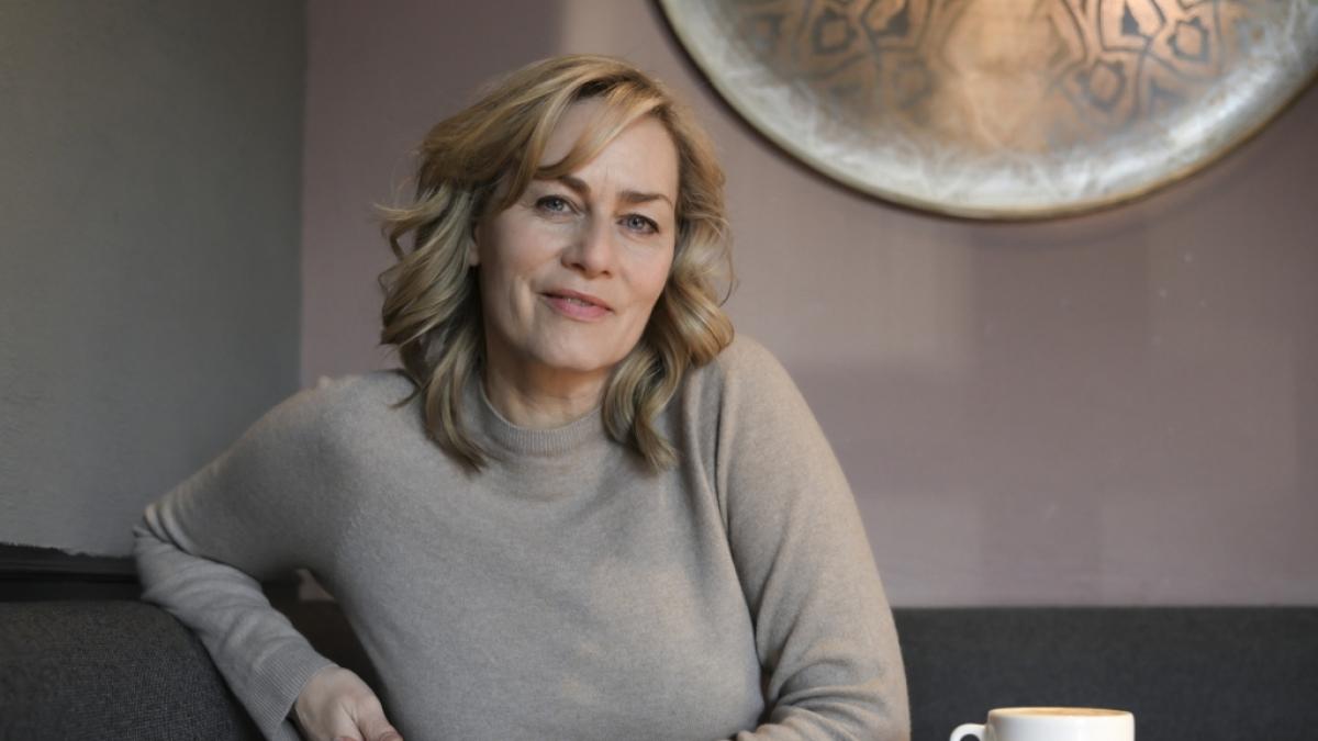 Gesine Cukrowski wurde 1995 durch ihre Hauptrolle der Verk&auml;uferin Petra Rentrop in der RTL-Serie "Und tsch&uuml;ss!" bekannt. (Foto)