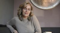 Gesine Cukrowski wurde 1995 durch ihre Hauptrolle der Verkäuferin Petra Rentrop in der RTL-Serie 