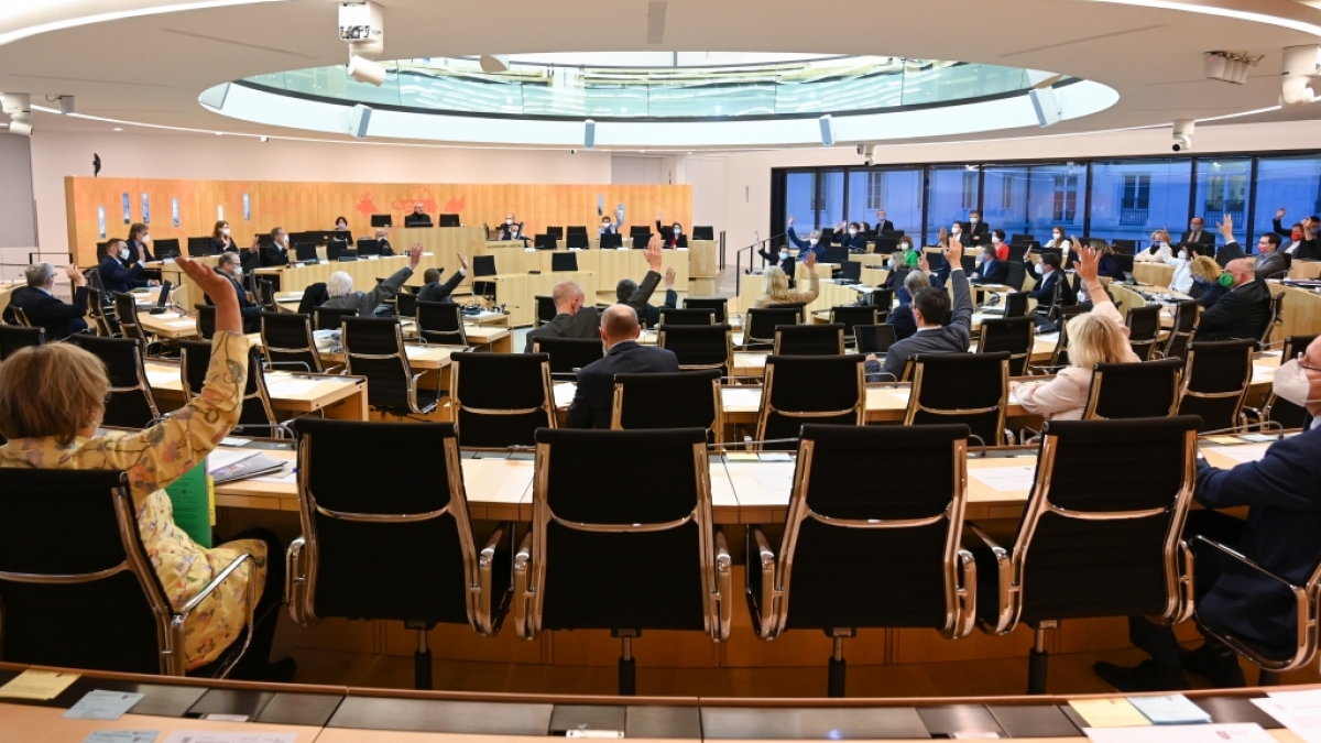 Im Hessischen Landtag wurde namentlich abgestimmt (Symbolbild). (Foto)