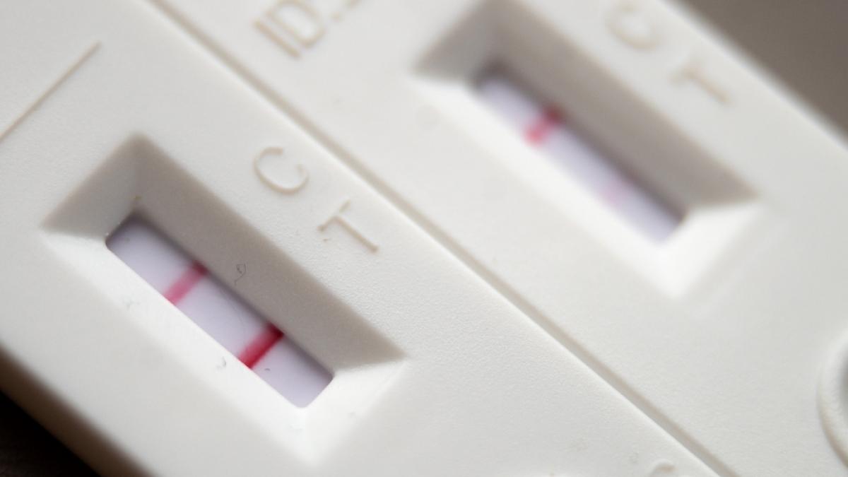 F&uuml;r positiv auf das Coronavirus Getestete gelten k&uuml;nftig weniger strenge Quarant&auml;ne- und Isolationsregeln. (Foto)