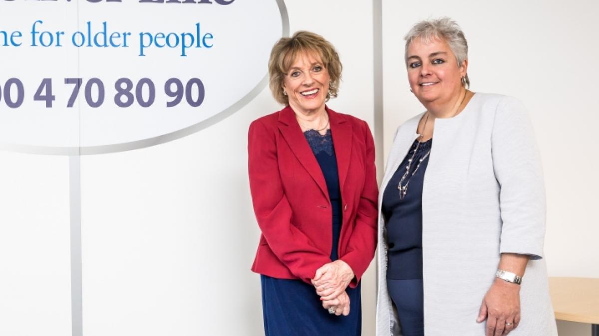 Esther Rantzen (links) ist an Krebs erkrankt. (Foto)
