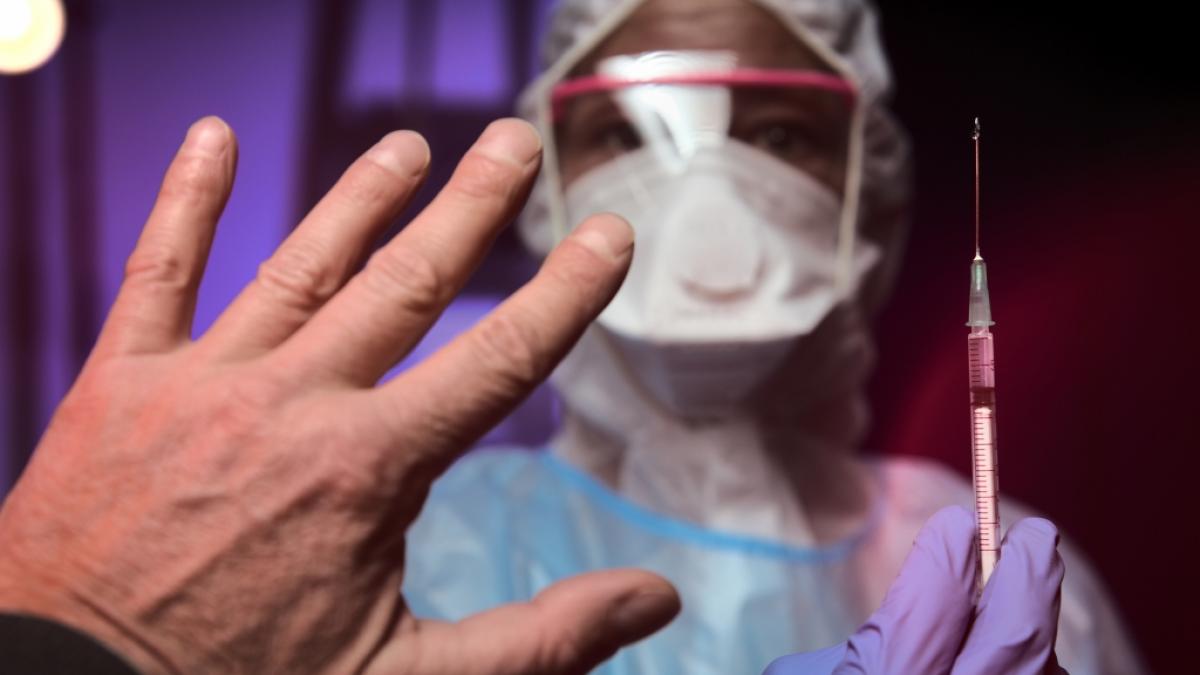 Nun mischen auch Deutschlands Top-Virologen bei der Impfpflicht-Debatte mit. (Foto)