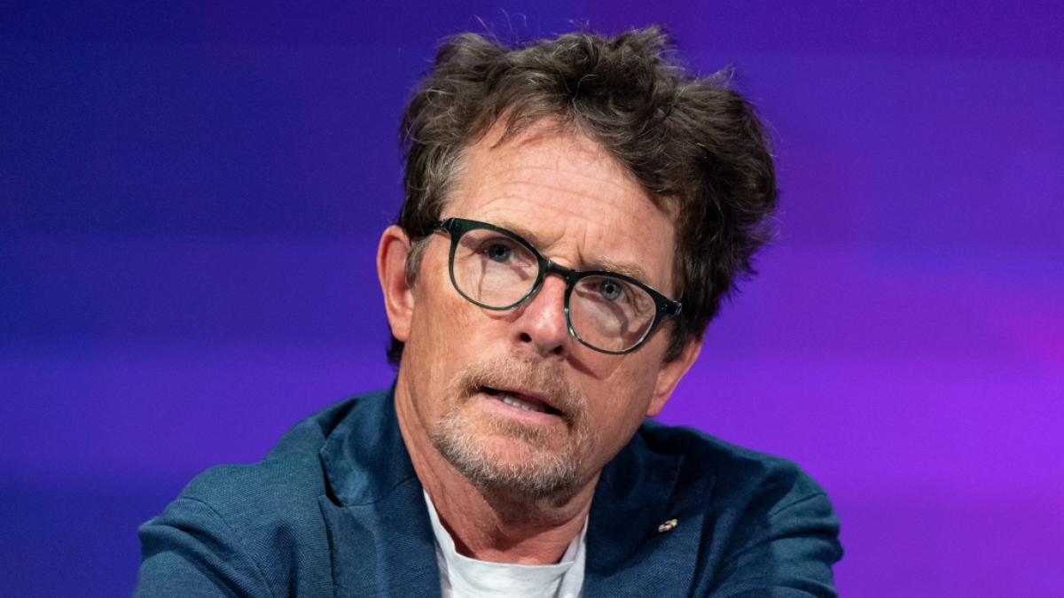 Michael J. Fox ist das wohl der bekannteste Aufklärer über Parkinson.. Der kanadische Schauspieler bemerkte mit 36 erste Symptome. Sieben Jahre nach der Diagnose ging er an die Öffentlichkeit.  (Foto)