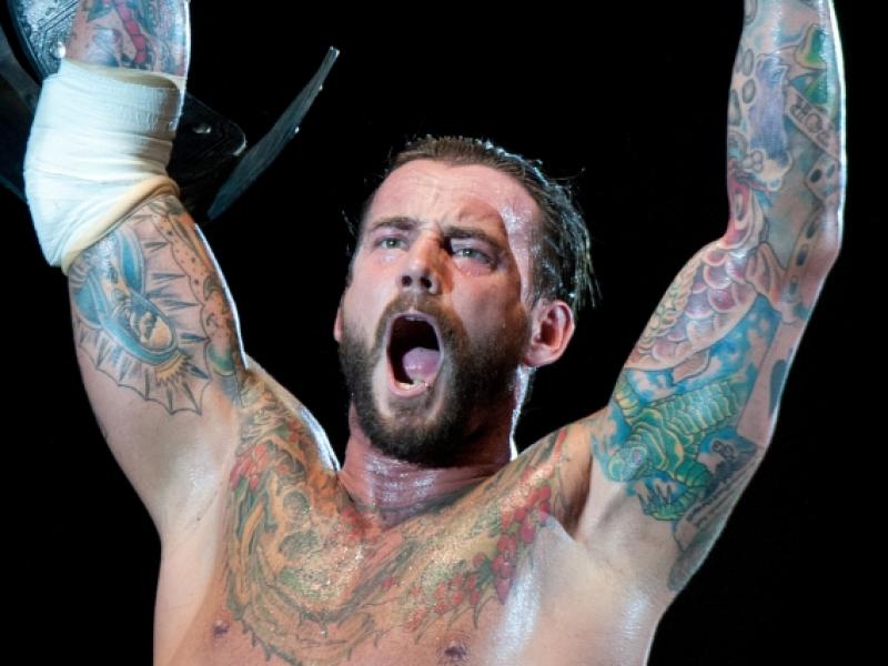 WWE Money in the Bank: Roman Reigns gegen LA Knight - CM Punk will den goldenen Koffer