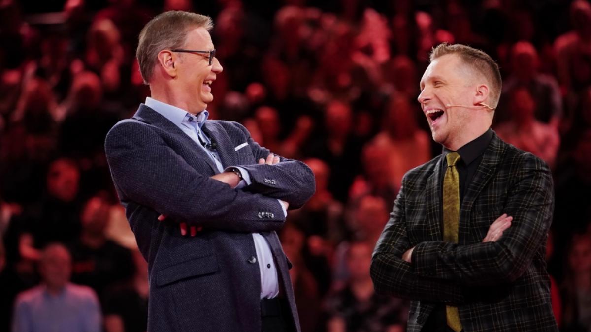 Pocher (r.) und Jauch haben reichlich Spa&szlig;. (Foto)