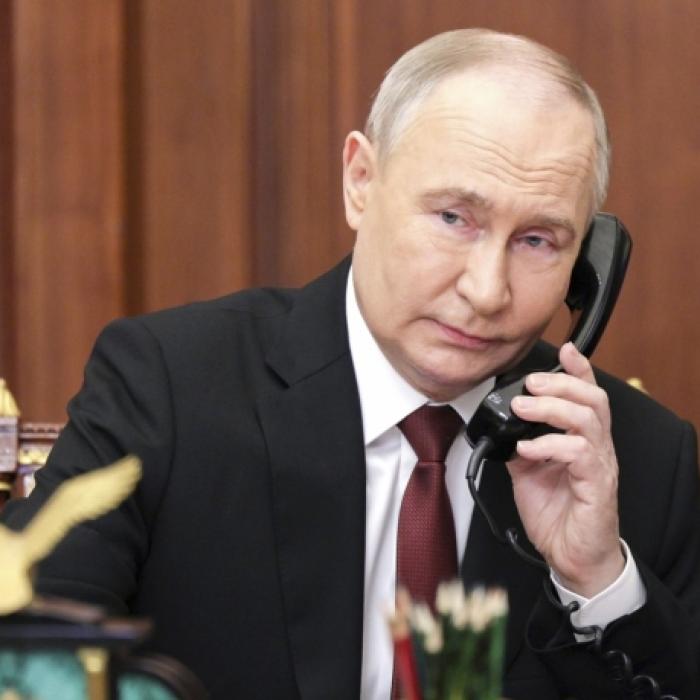 Video zeigt ein Flammenmeer: Putin-Bomber in Russland abgeschossen