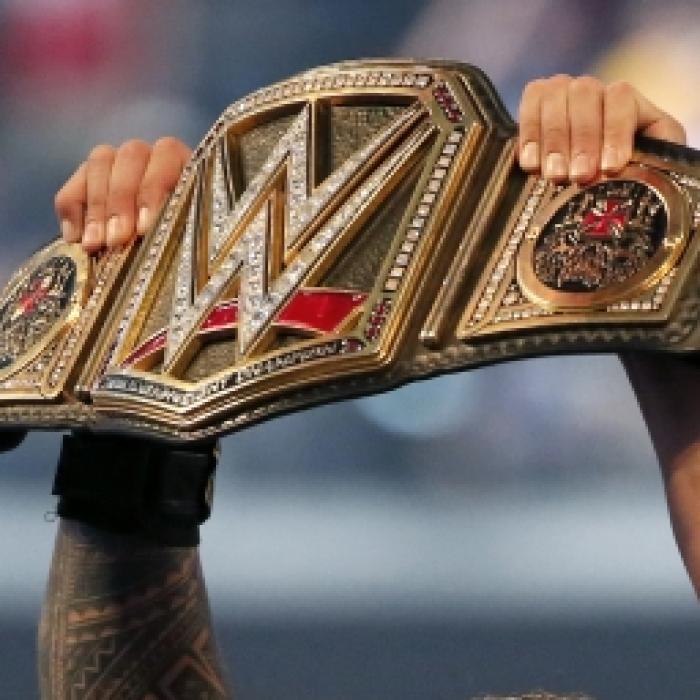 Seth Rollins holt den Koffer - Dirty Dom mischte auch noch mit