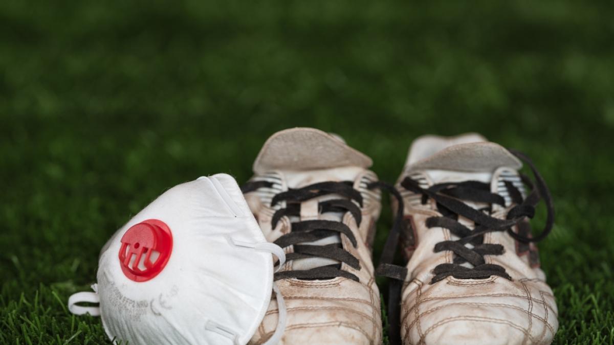 Wissenschaftlern zufolge, k&ouml;nnen auch Schuhe das Coronavirus weiterverbreiten. (Foto)