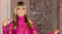 Heidi Klum entspannt sich im BH am Pool.