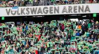 Beim Spiel VfL Wolfsburg gegen Bayern München waren am 5. Spieltag der Frauenfußball-Bundesliga die Tribünen der Volkswagen Arena voll besetzt.