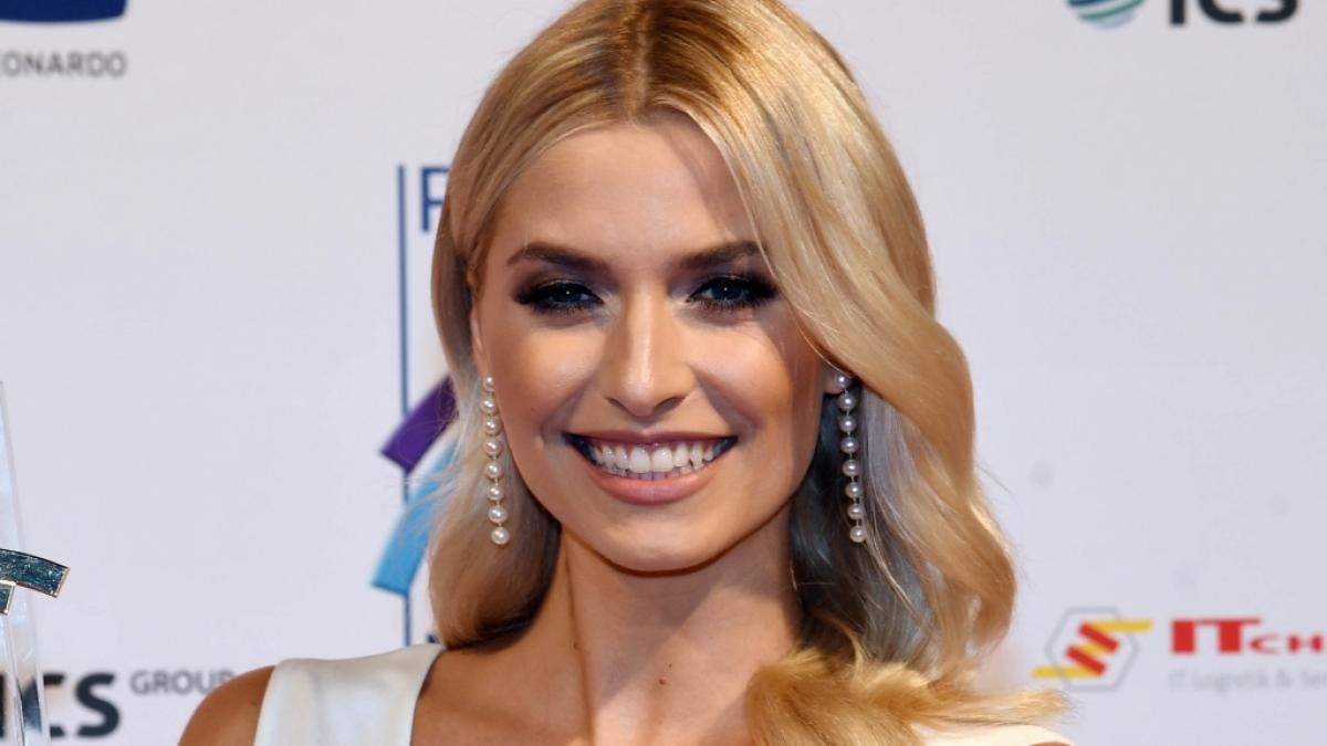 Lena Gercke zeigte ihr Killer-Sixpack auf Instagram. (Foto)